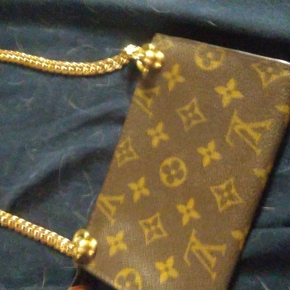 Authentic Vintage Louis Vuitton Pouch Crossbody - Picture 2 of 4
